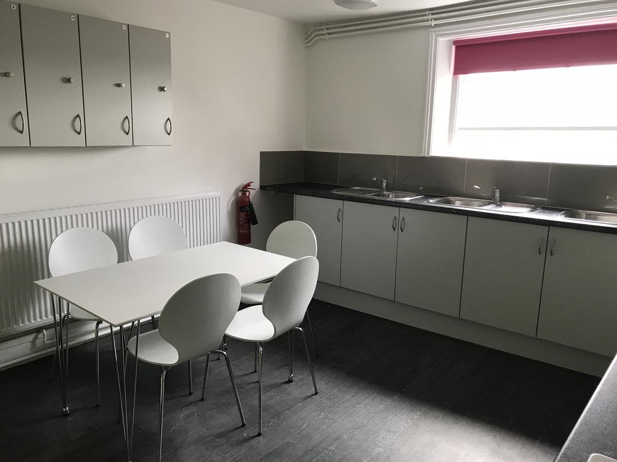 Leinster House Hostel Лондон Екстериор снимка